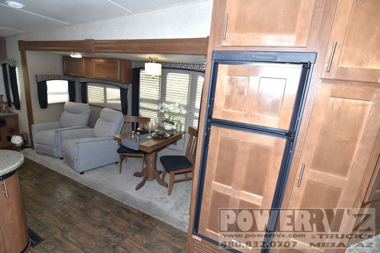 2015 Forest River wildcat 313re