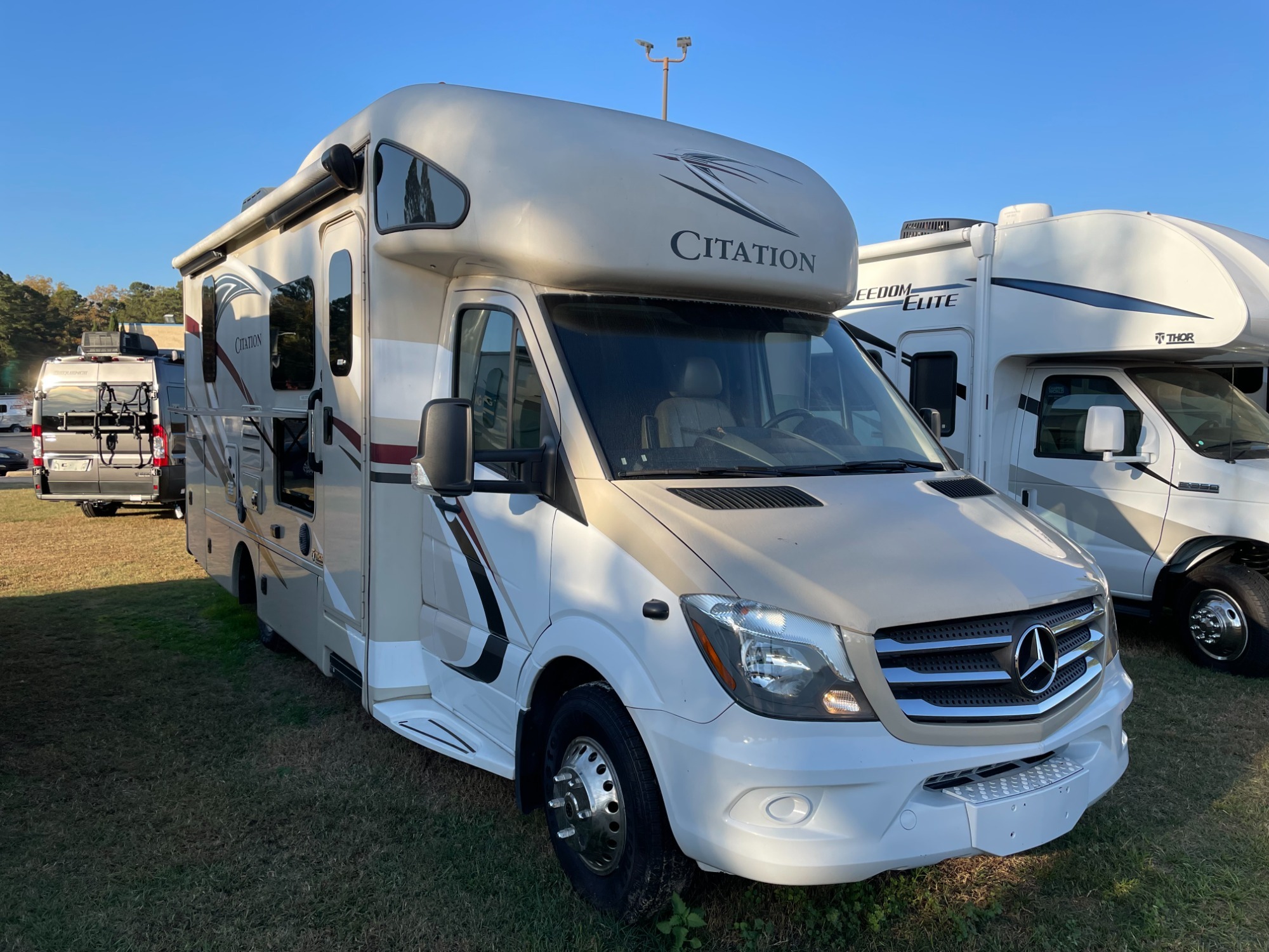 Thor Motor Coach,tiffin Motorhomes Chateau Citation RVs For Sale near ...