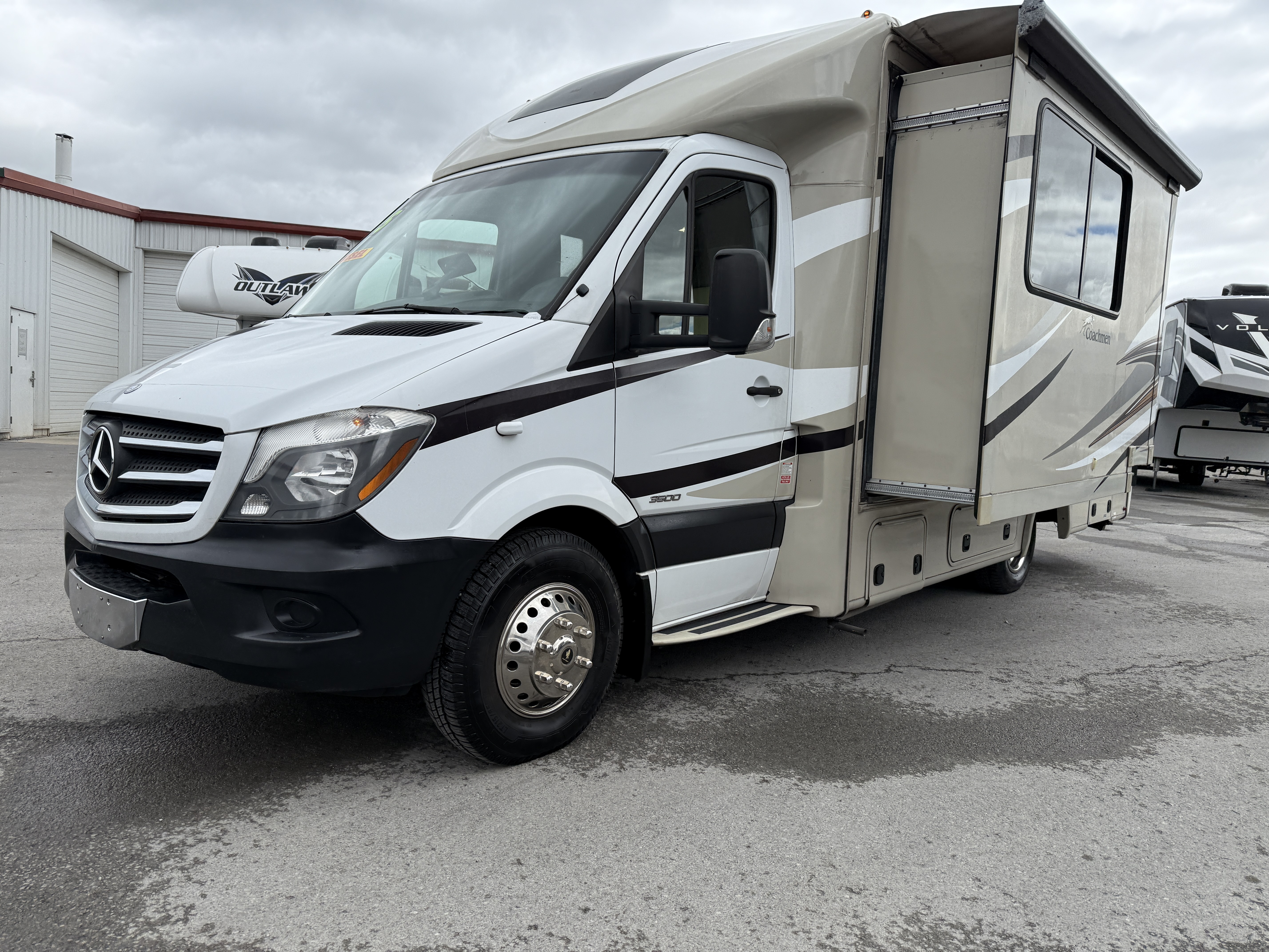 2015 Coachmen PRISM 24J in findlay OH