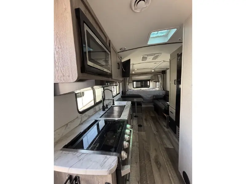 2021 KEYSTONE OUTBACK 210URS
