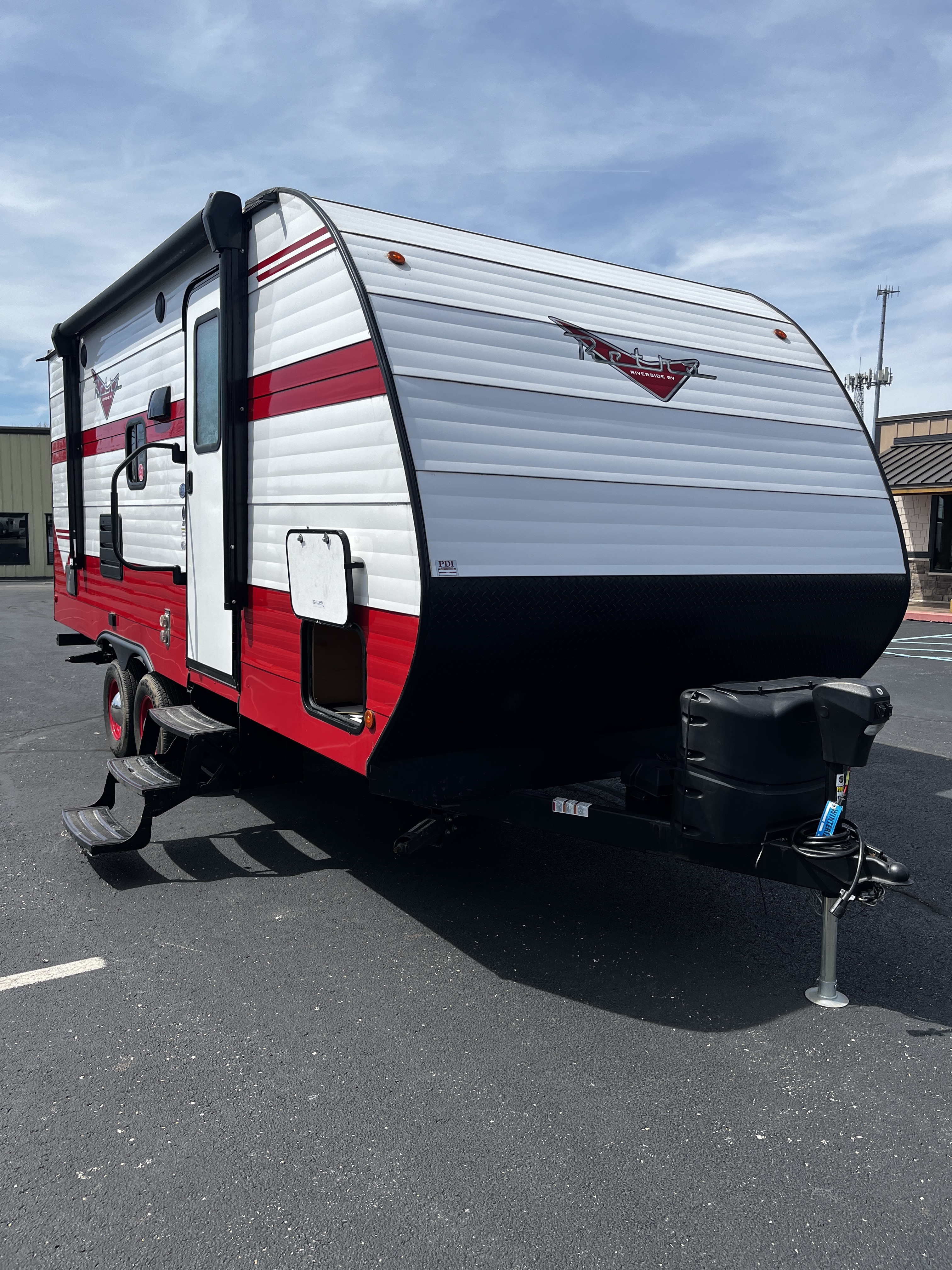 6800037baa87e50af2270760.jpg?