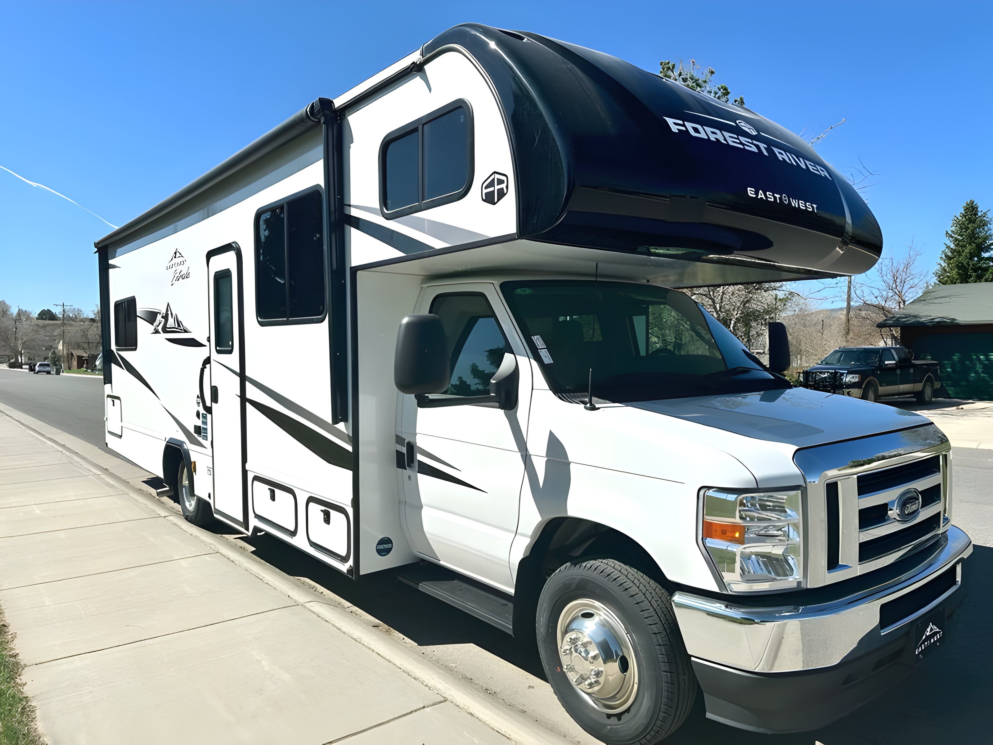 2025 Forest River East to West Entrada 2710NK in cody WY