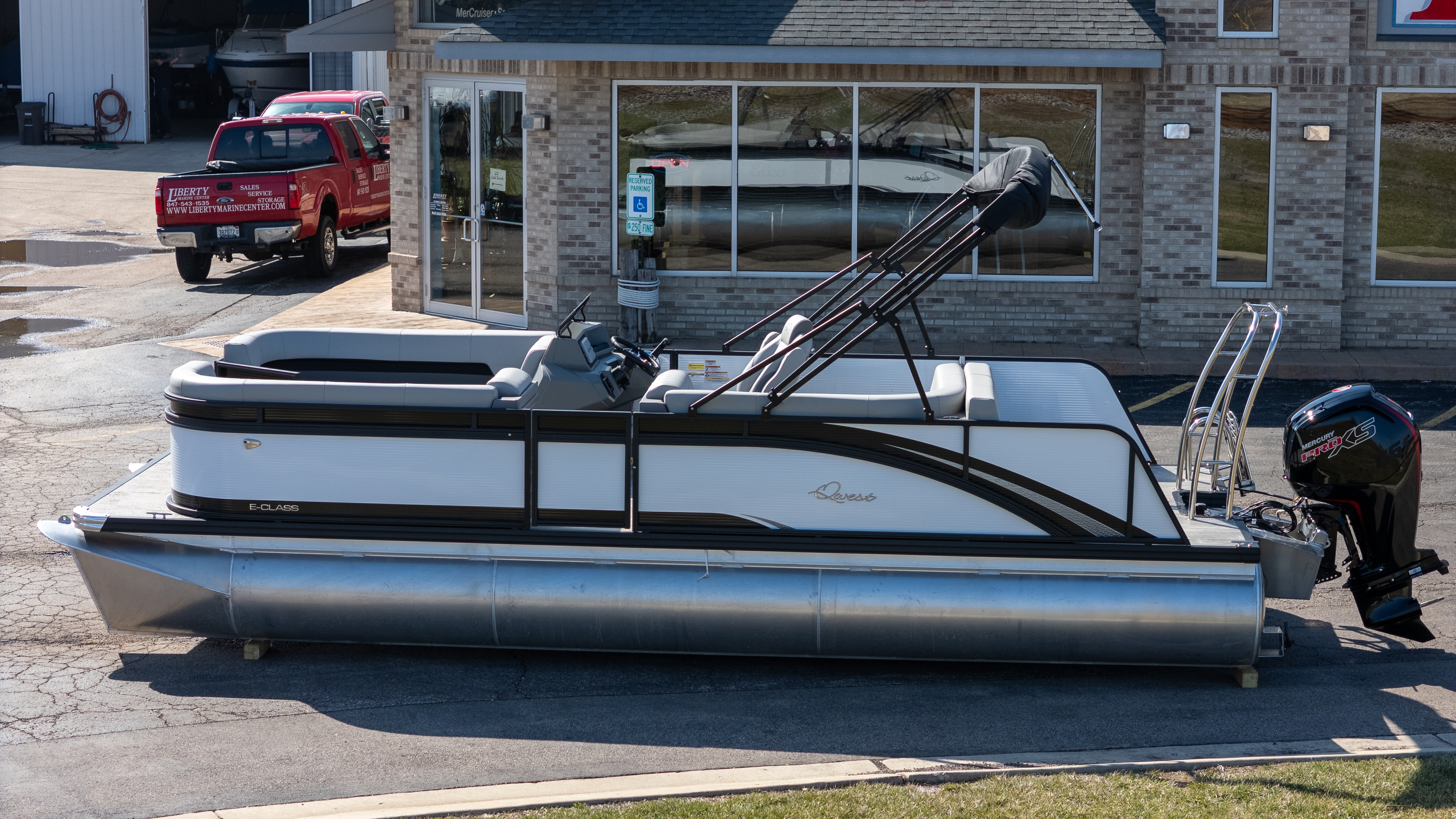2025 Qwest Pontoons E-CLASS 22 LANAI 816 LTZ in grayslake IL