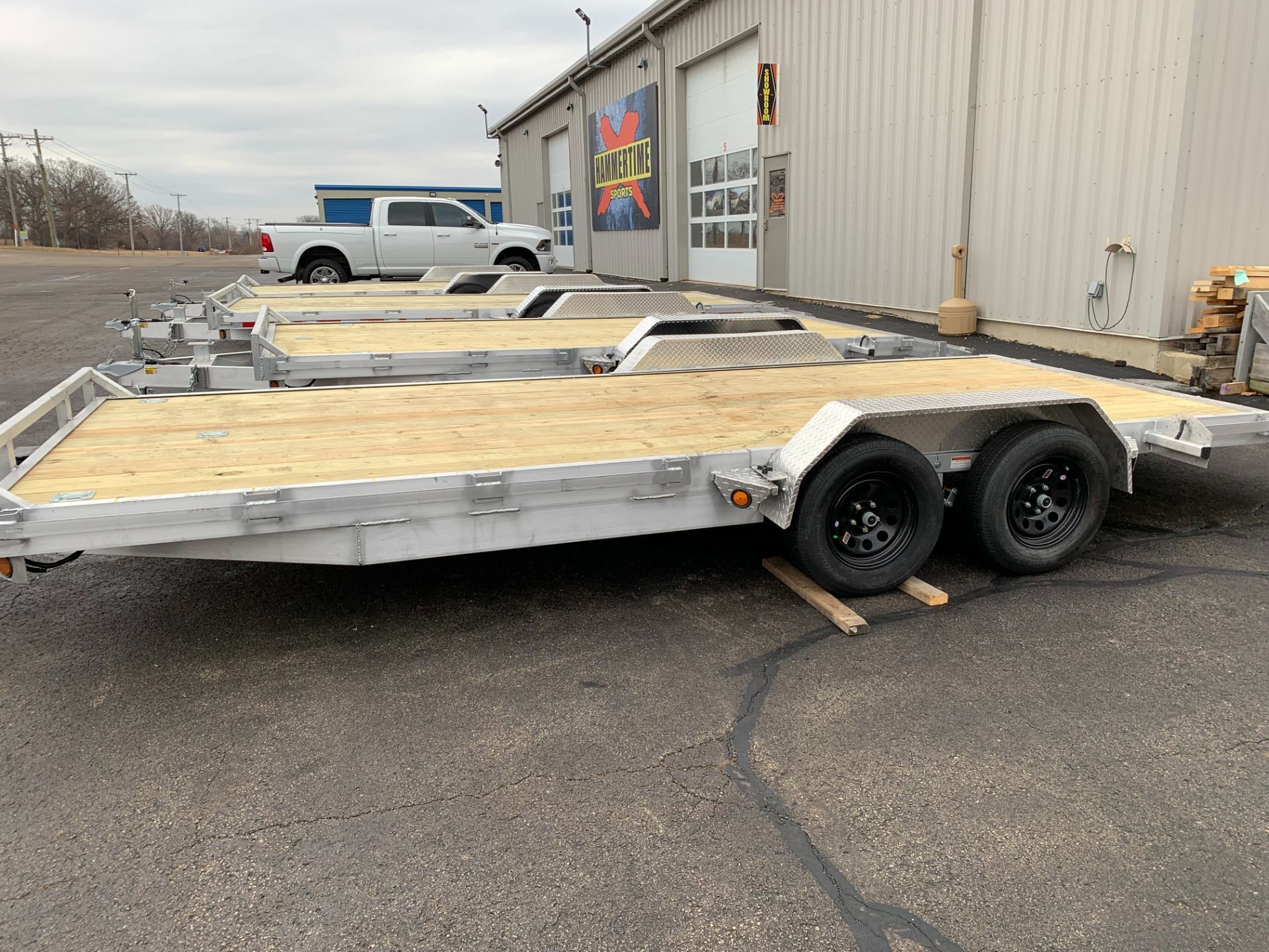 2022 Quality Trailers 83x20'-5K in belvidere IL