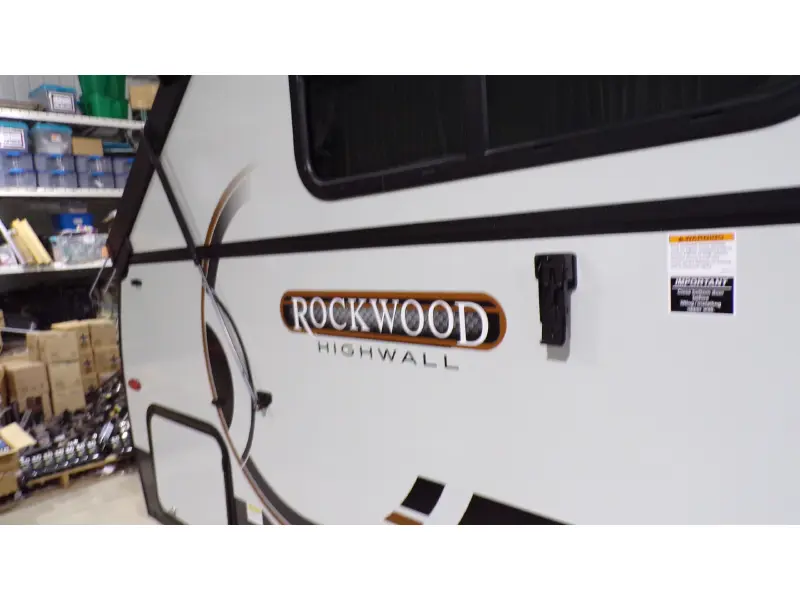 2025 FOREST RIVER ROCKWOOD  A213HS