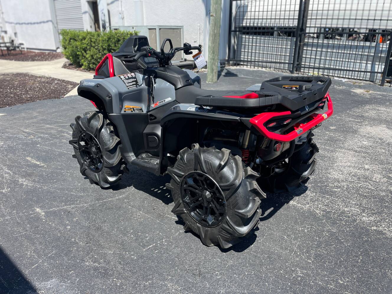 A photo of this 2025 Can-Am Outlander XMR 1000R