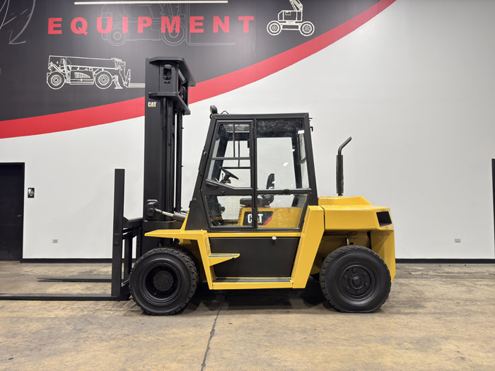 2000 CATERPILLAR DP70 in Cary, IL