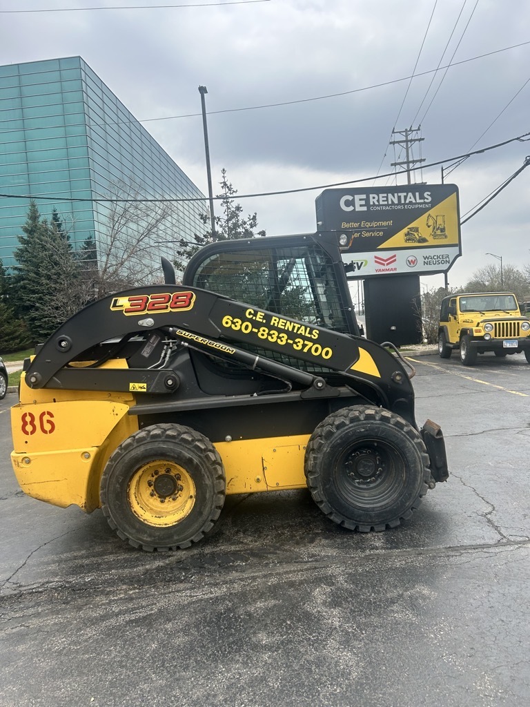 2022 NEW HOLLAND L328 in Elmhurst, IL