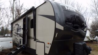 2022 FOREST RIVER ROCKWOOD MINI LITE 2513S