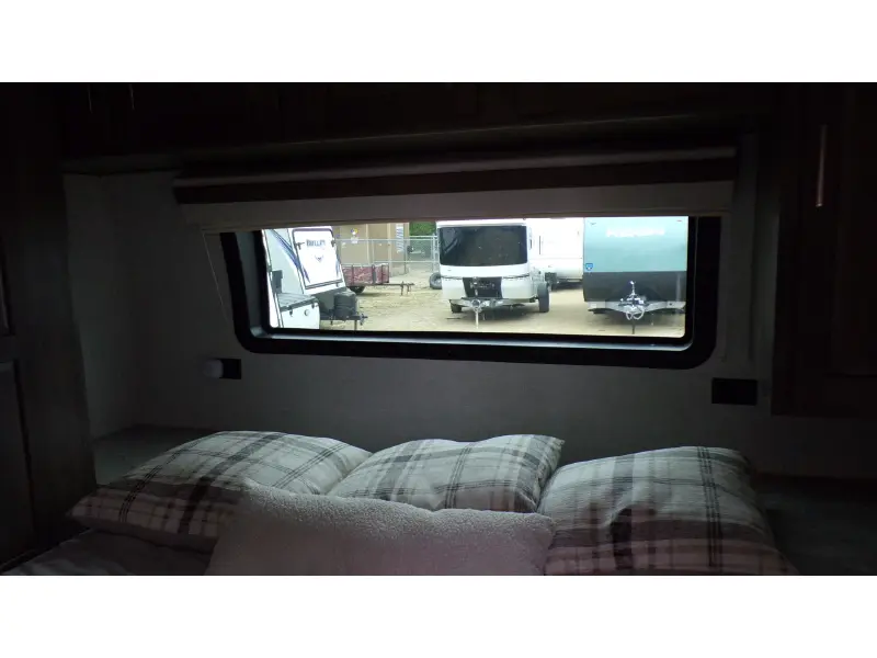 2022 FOREST RIVER ROCKWOOD MINI LITE 2513S