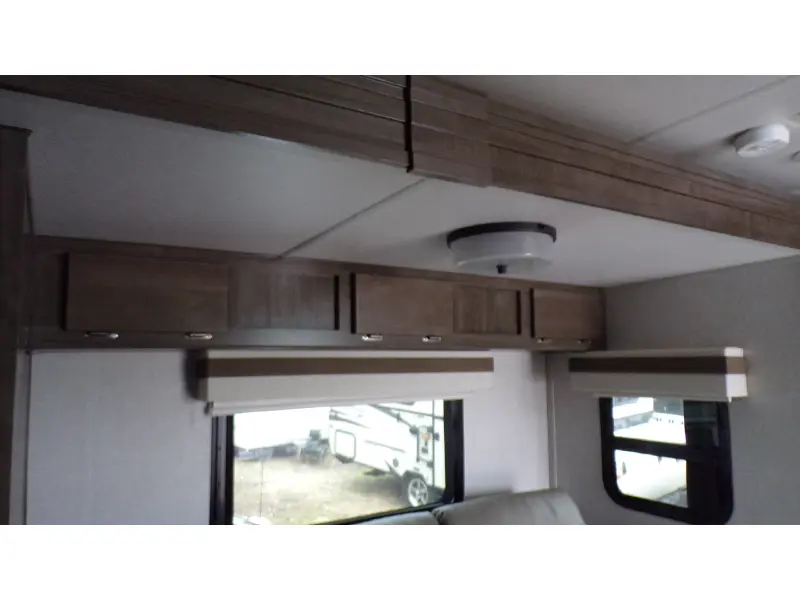 2022 FOREST RIVER ROCKWOOD MINI LITE 2513S