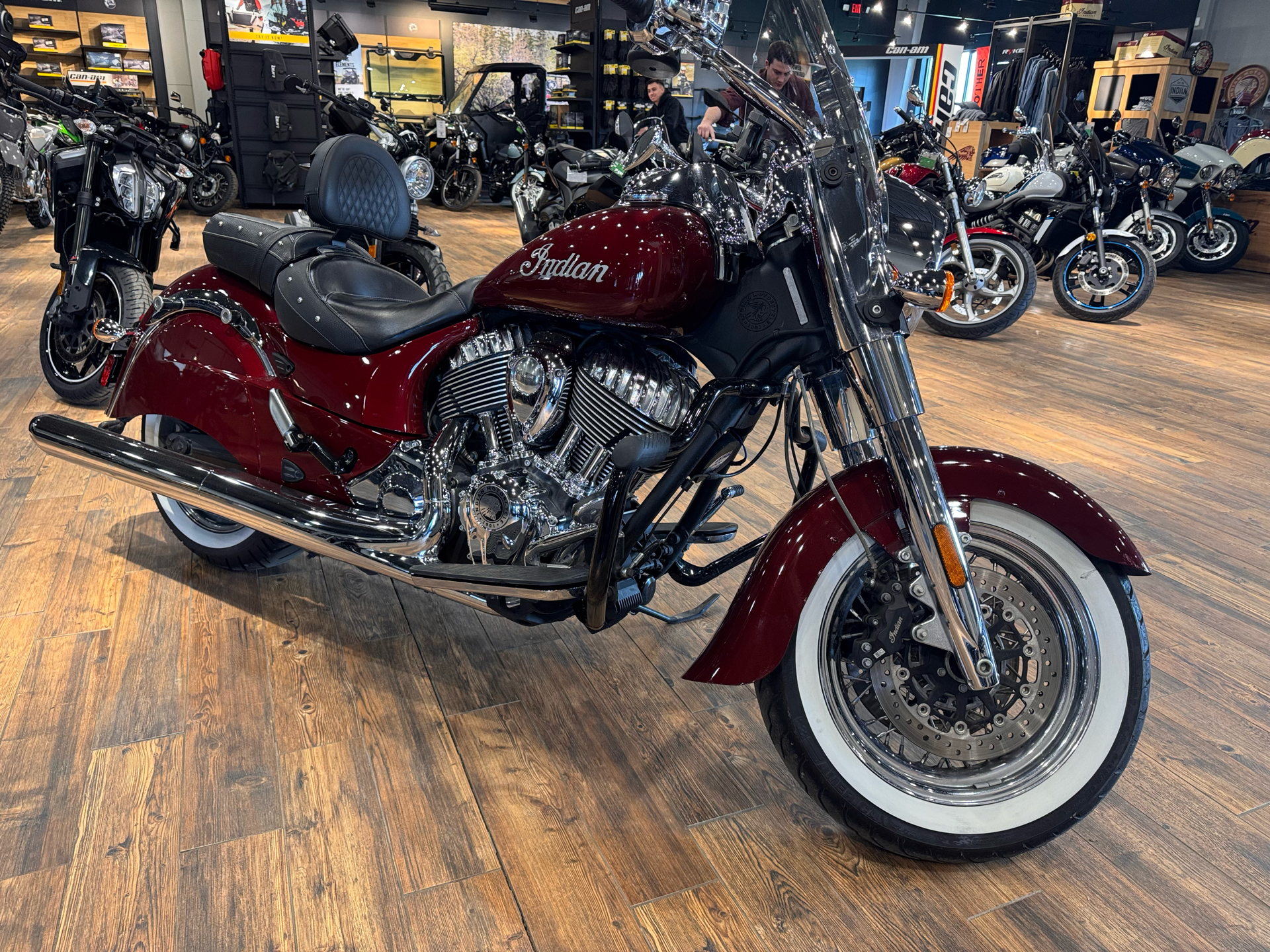 最終値下げ　中古品　REV1X リンドーアモデル　輸入品 Used Red Indian Chief Classic Motorcycles For Sale - Cycle