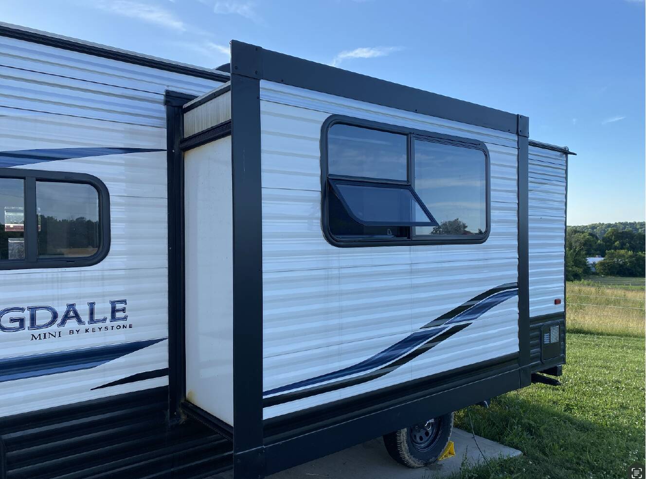 A photo of this 2021 Keystone SPRINGDALE MINI 1760BH