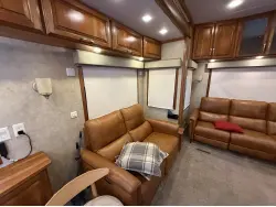 2015 DRV ELITE SUITES 38RESB3