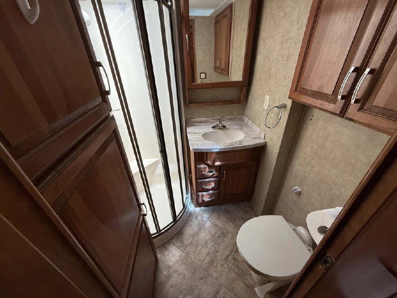 2015 DRV ELITE SUITES 38RESB3