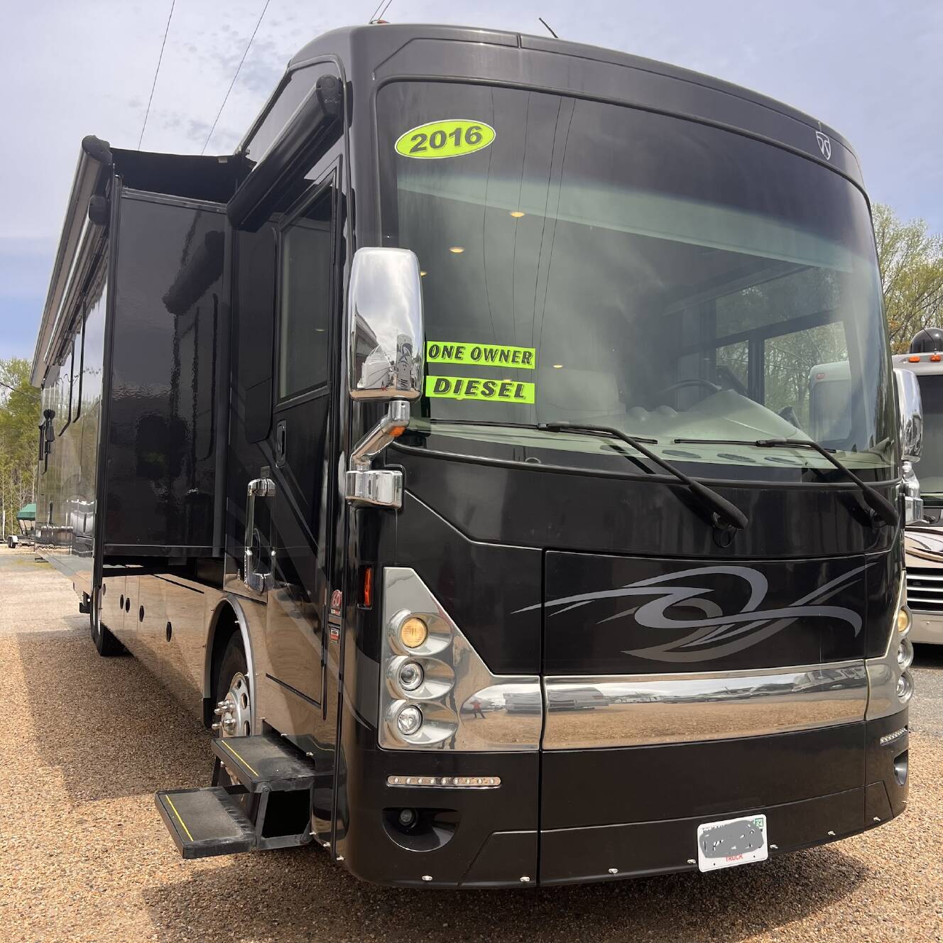 A photo of this 2016 Thor Motor Coach TUSCANY 45AT