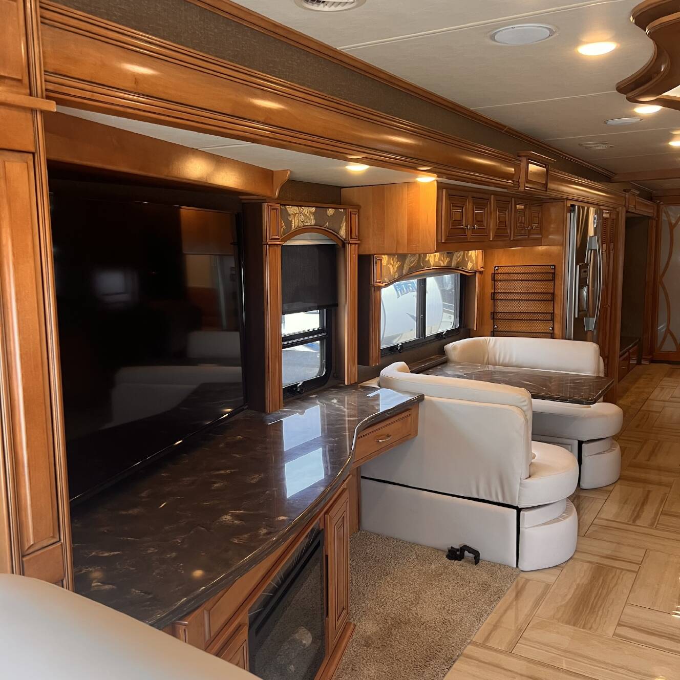 A photo of this 2016 Thor Motor Coach TUSCANY 45AT