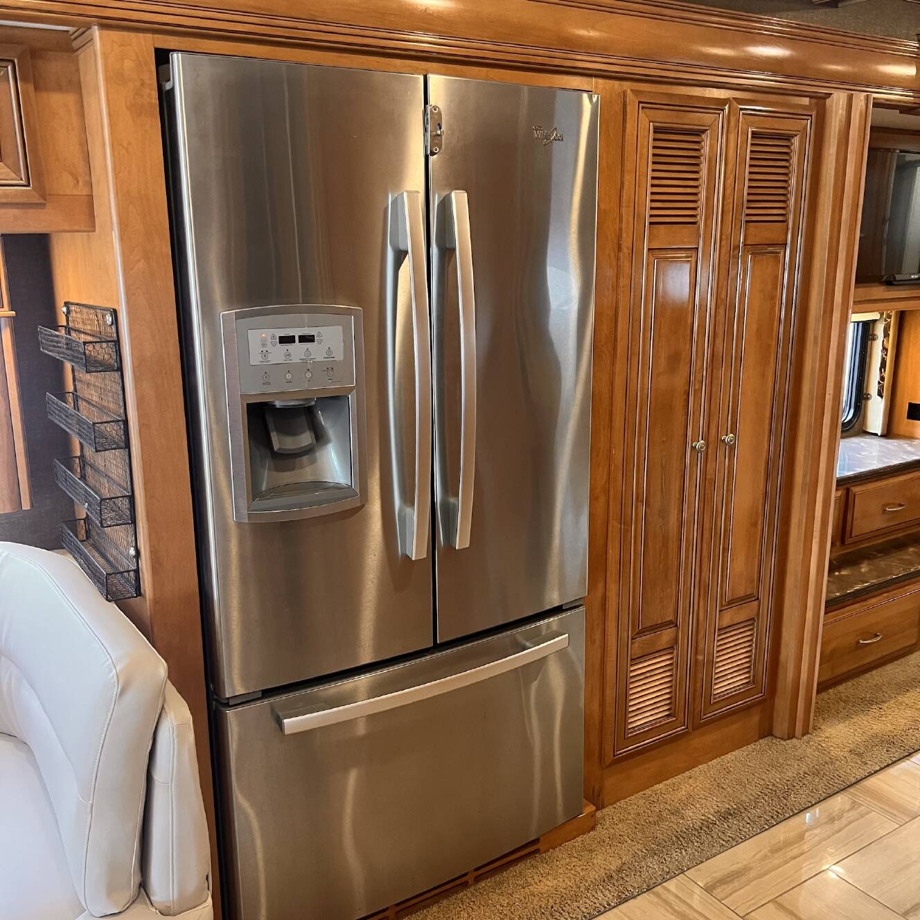 A photo of this 2016 Thor Motor Coach TUSCANY 45AT