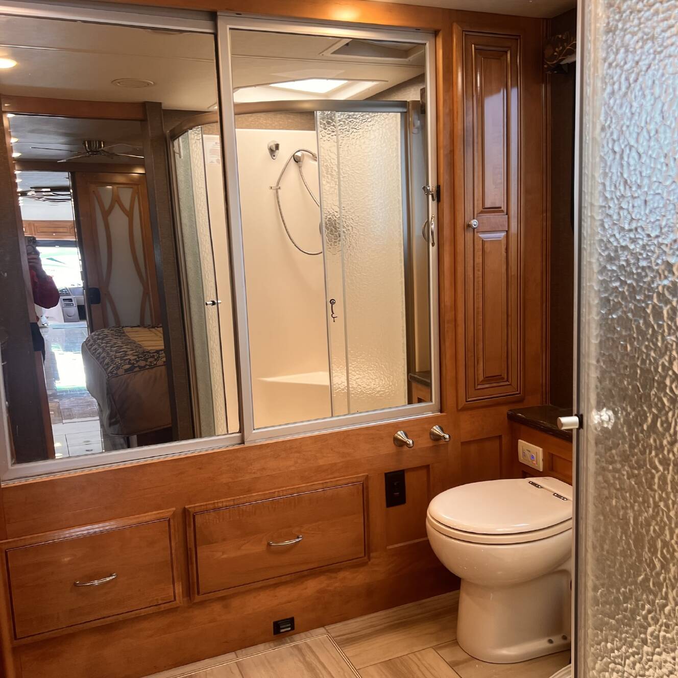 A photo of this 2016 Thor Motor Coach TUSCANY 45AT