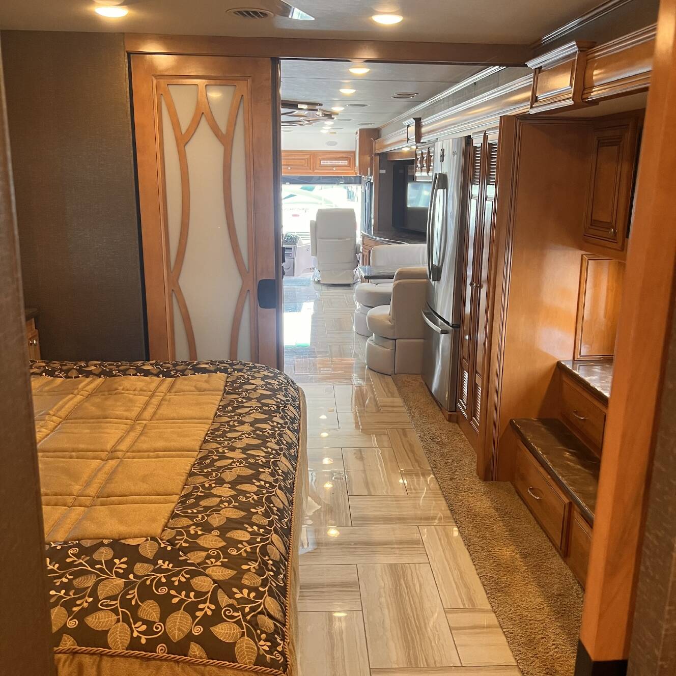 A photo of this 2016 Thor Motor Coach TUSCANY 45AT
