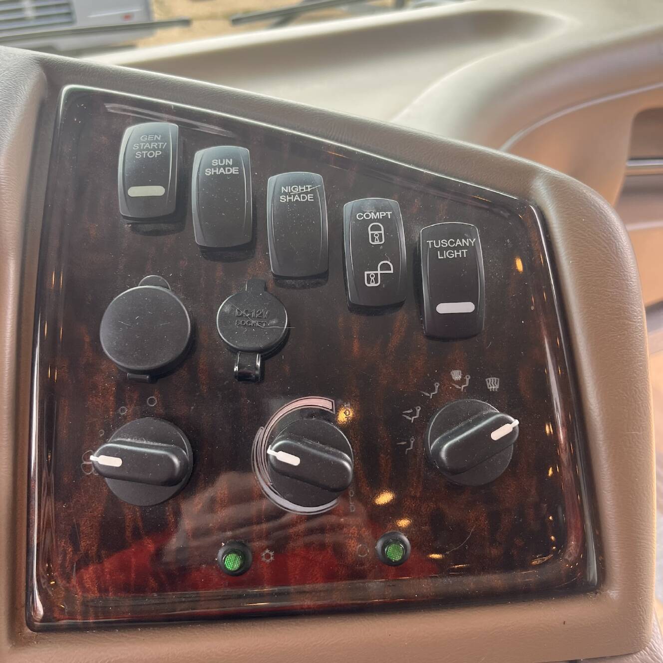 A photo of this 2016 Thor Motor Coach TUSCANY 45AT