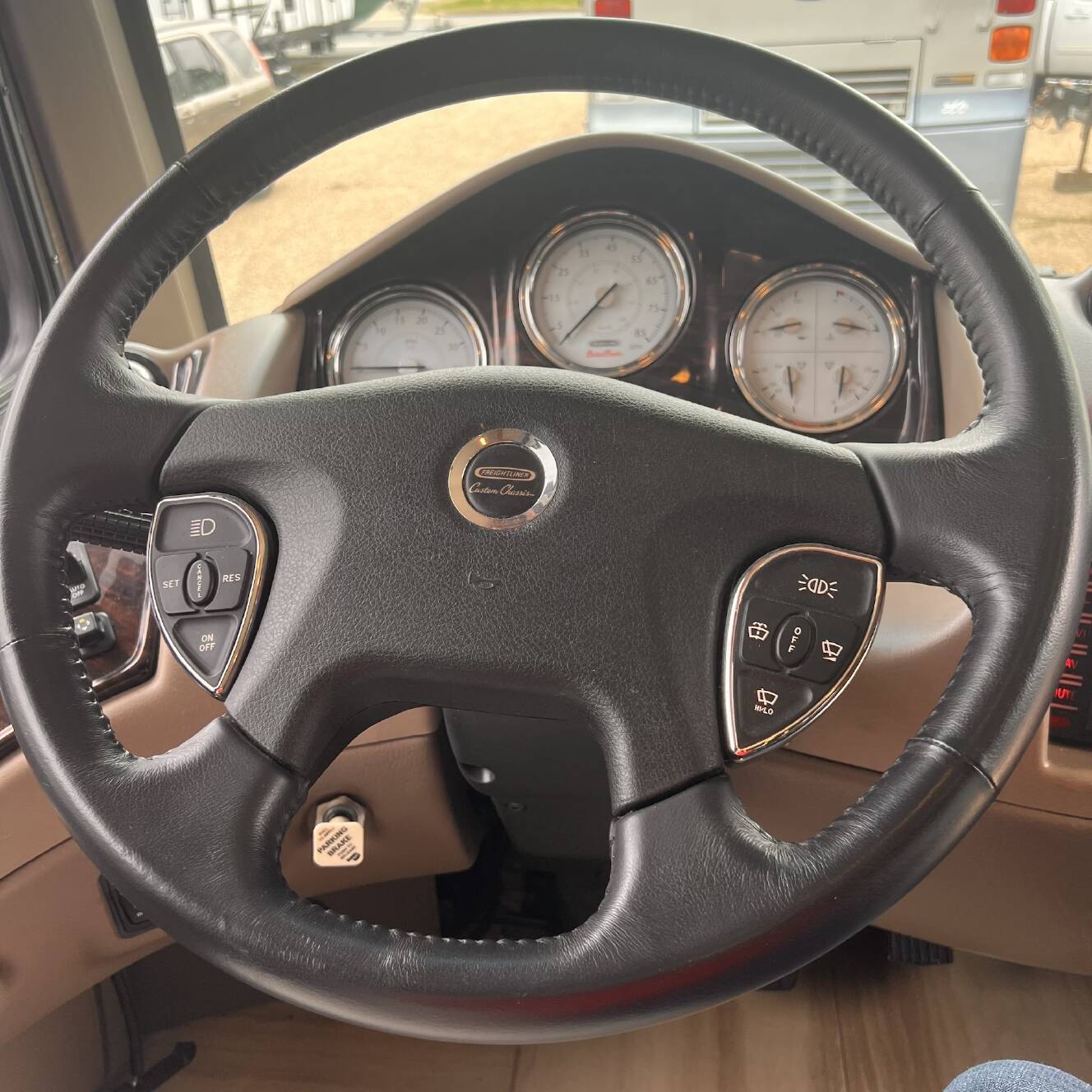 A photo of this 2016 Thor Motor Coach TUSCANY 45AT