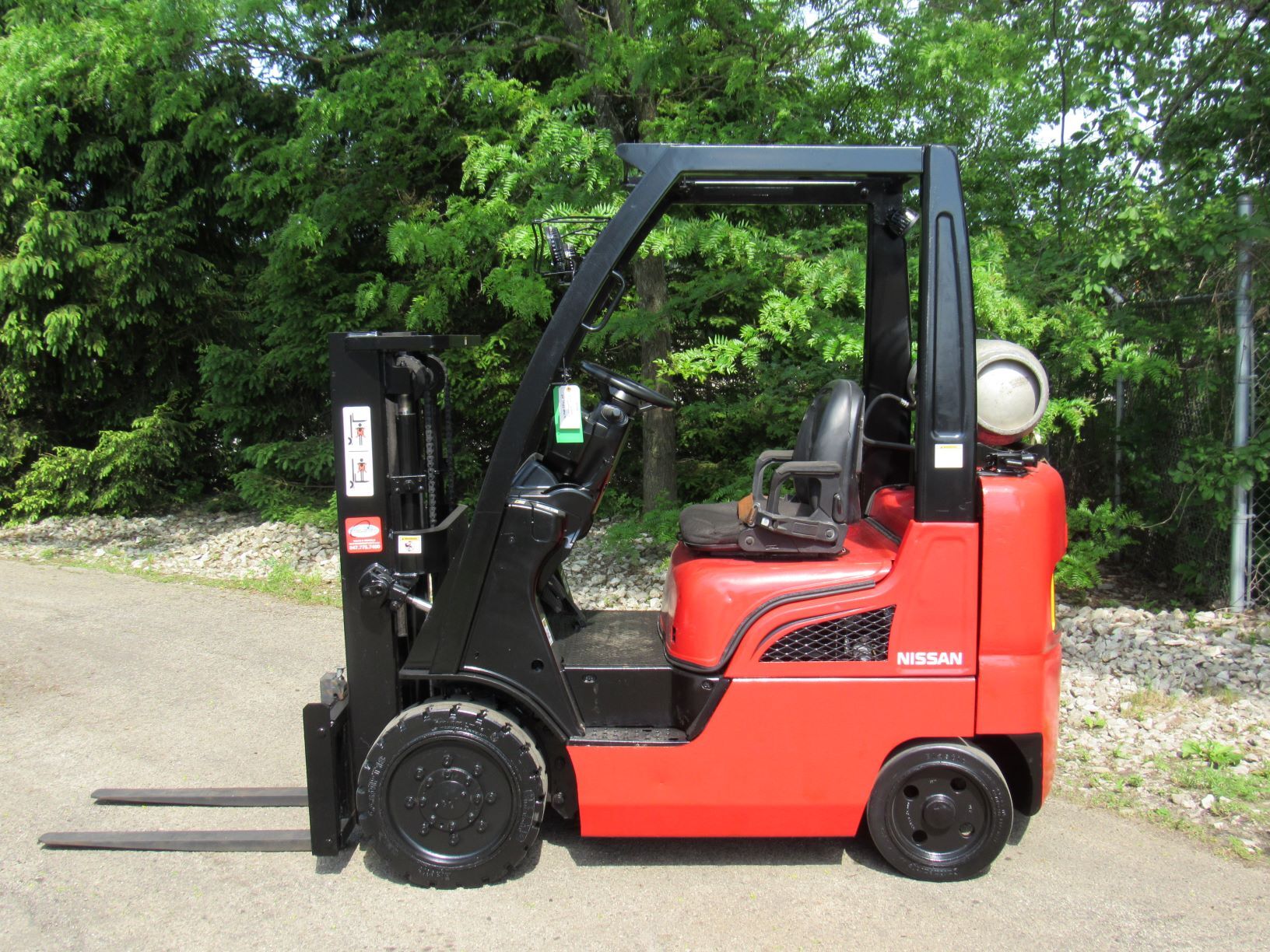 2010 NISSAN MCP1F2A20LV in North Chicago, IL