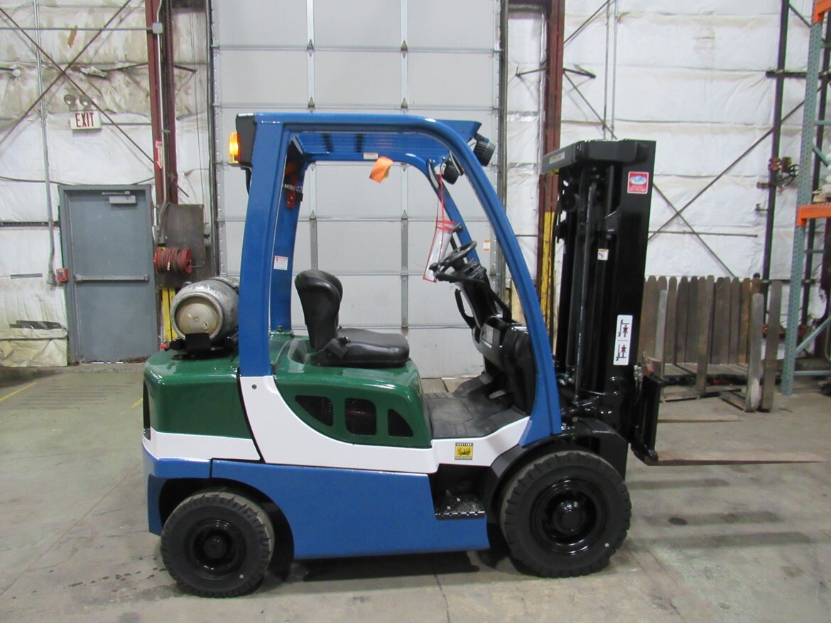 2011 HYSTER H50FT in North Chicago, IL