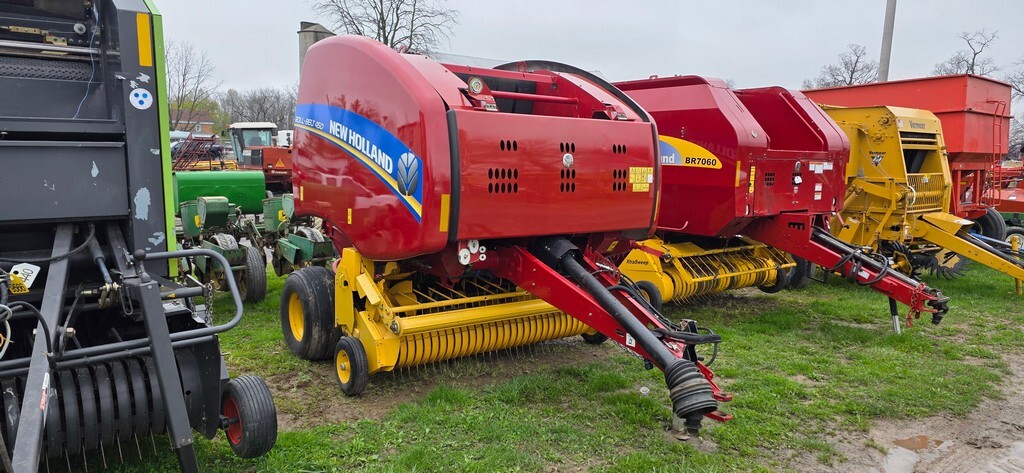 2018 NEW HOLLAND 450RB Baler