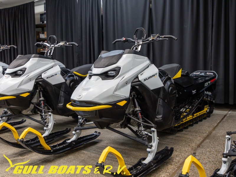 2023 Ski-Doo Summit 154 SP E-TEC 800R 154 in missoula MT