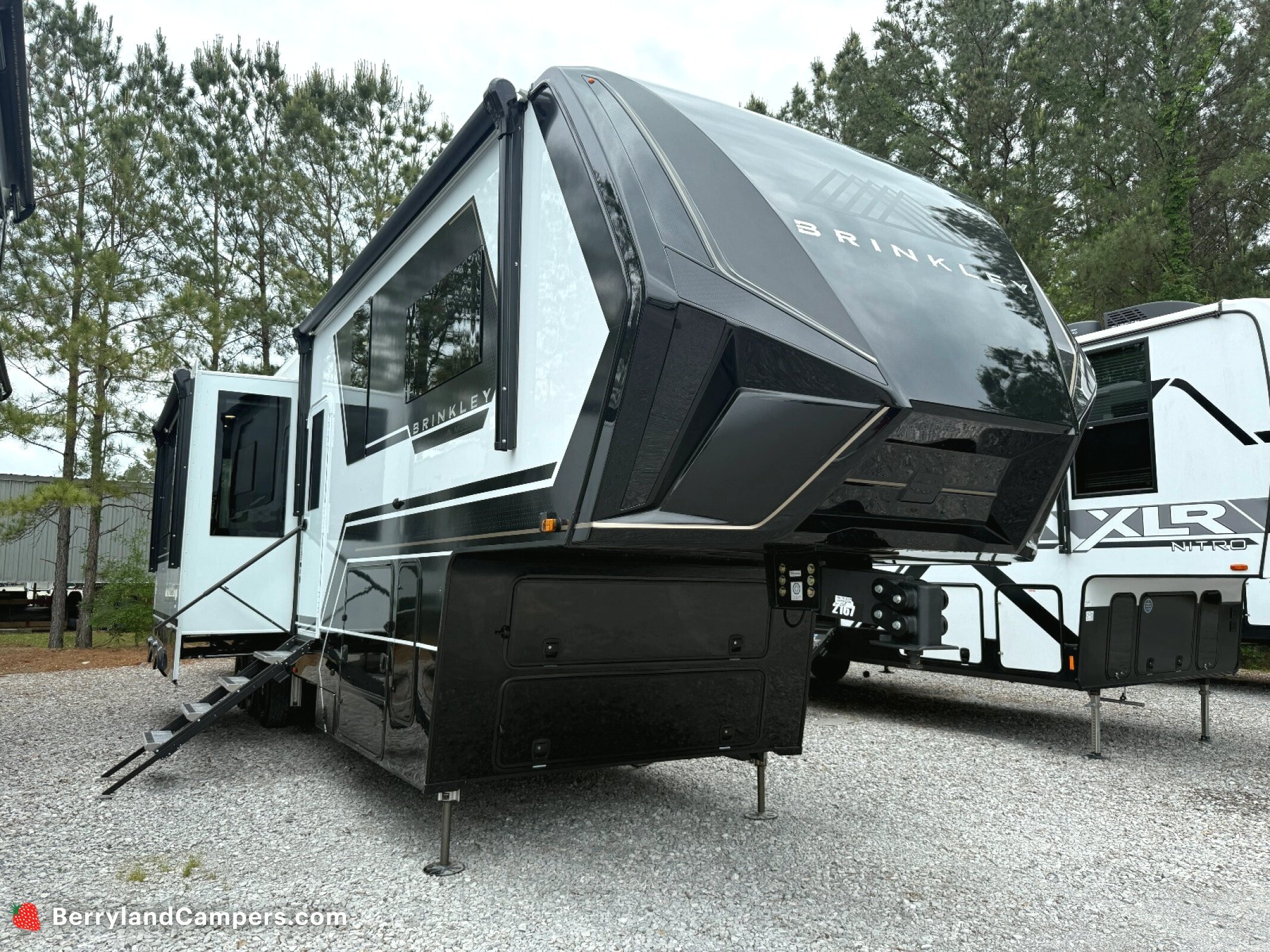 2025 Brinkley RV