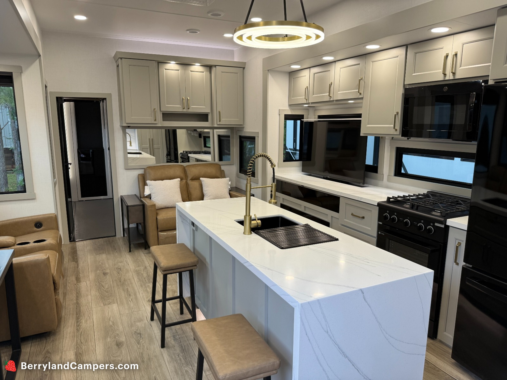 2025 Brinkley RV
