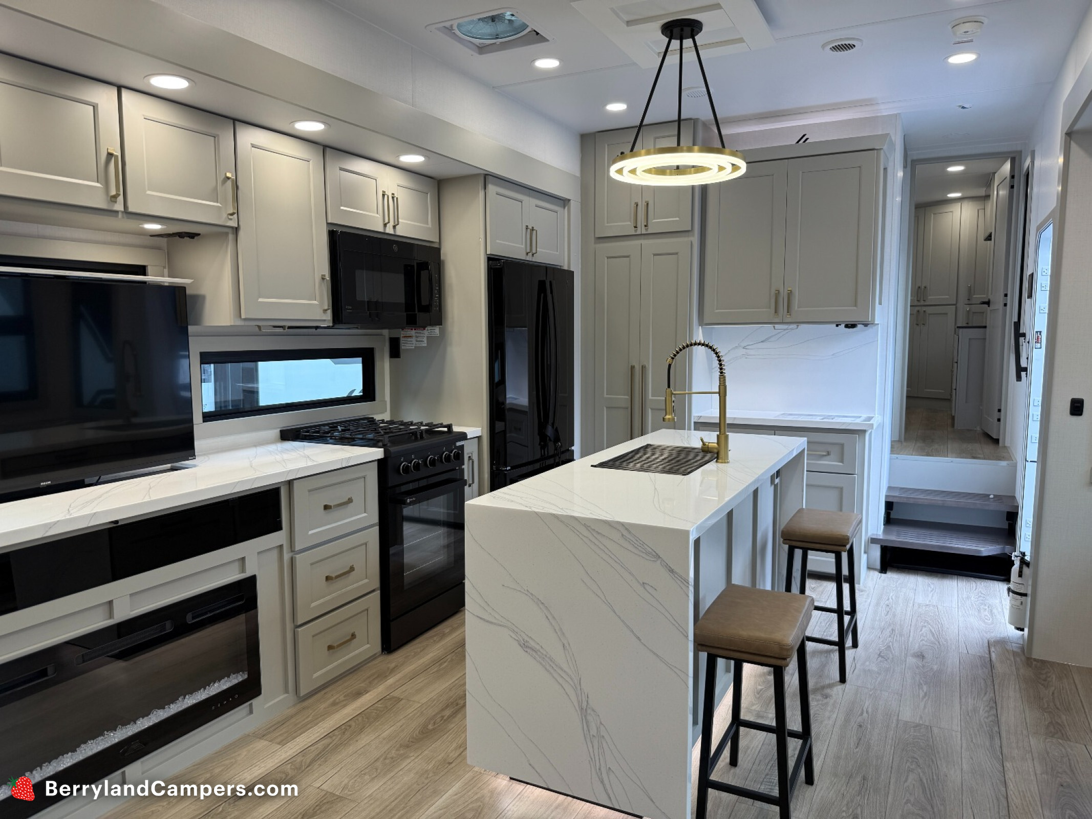 2025 Brinkley RV
