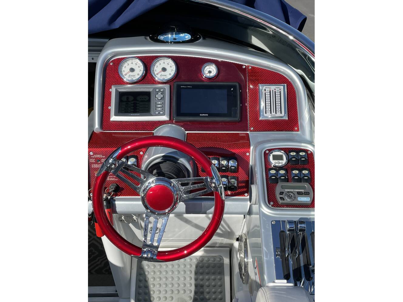 A photo of this 2009 Formula 353 FASTECH
