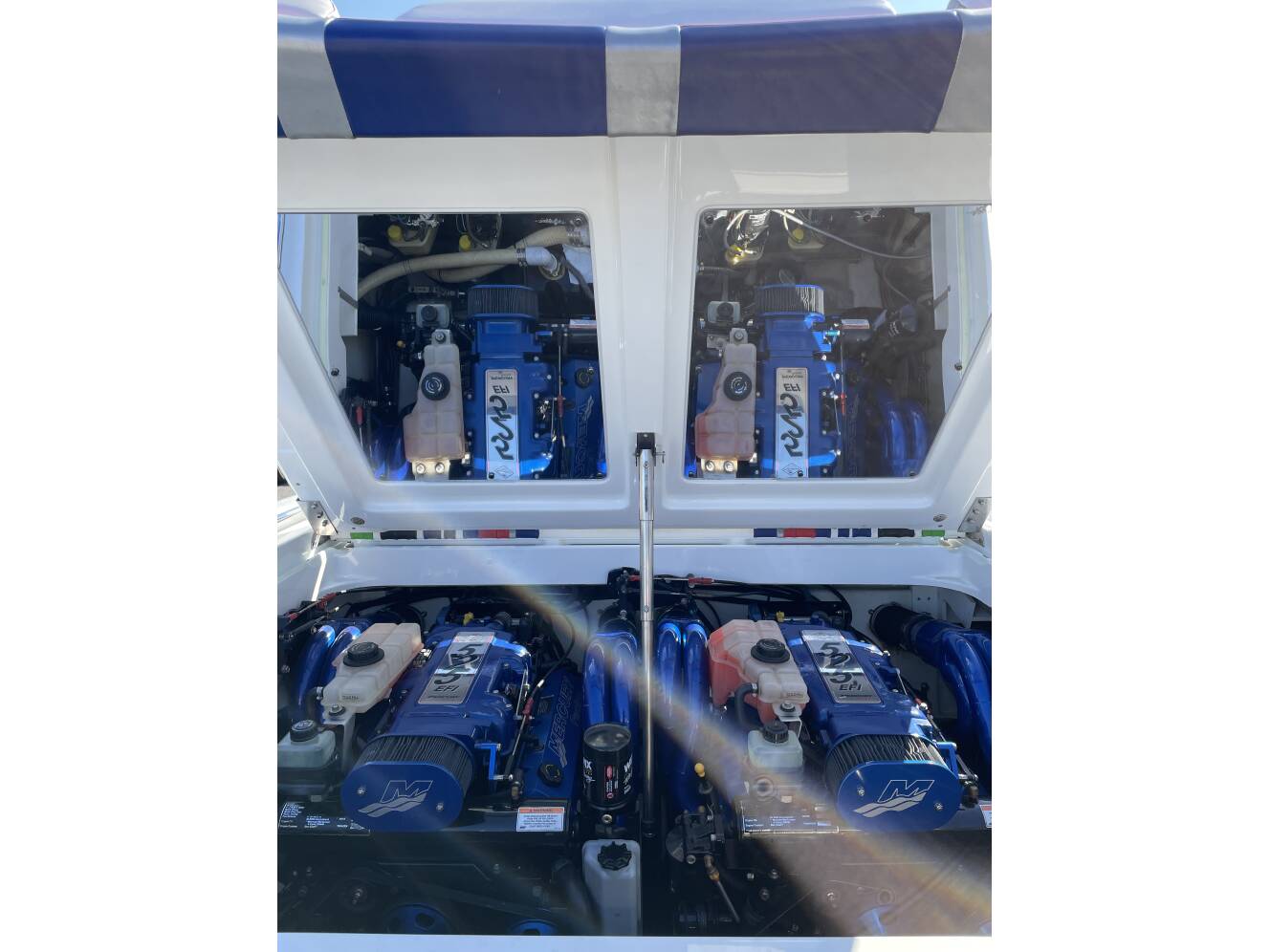 A photo of this 2009 Formula 353 FASTECH