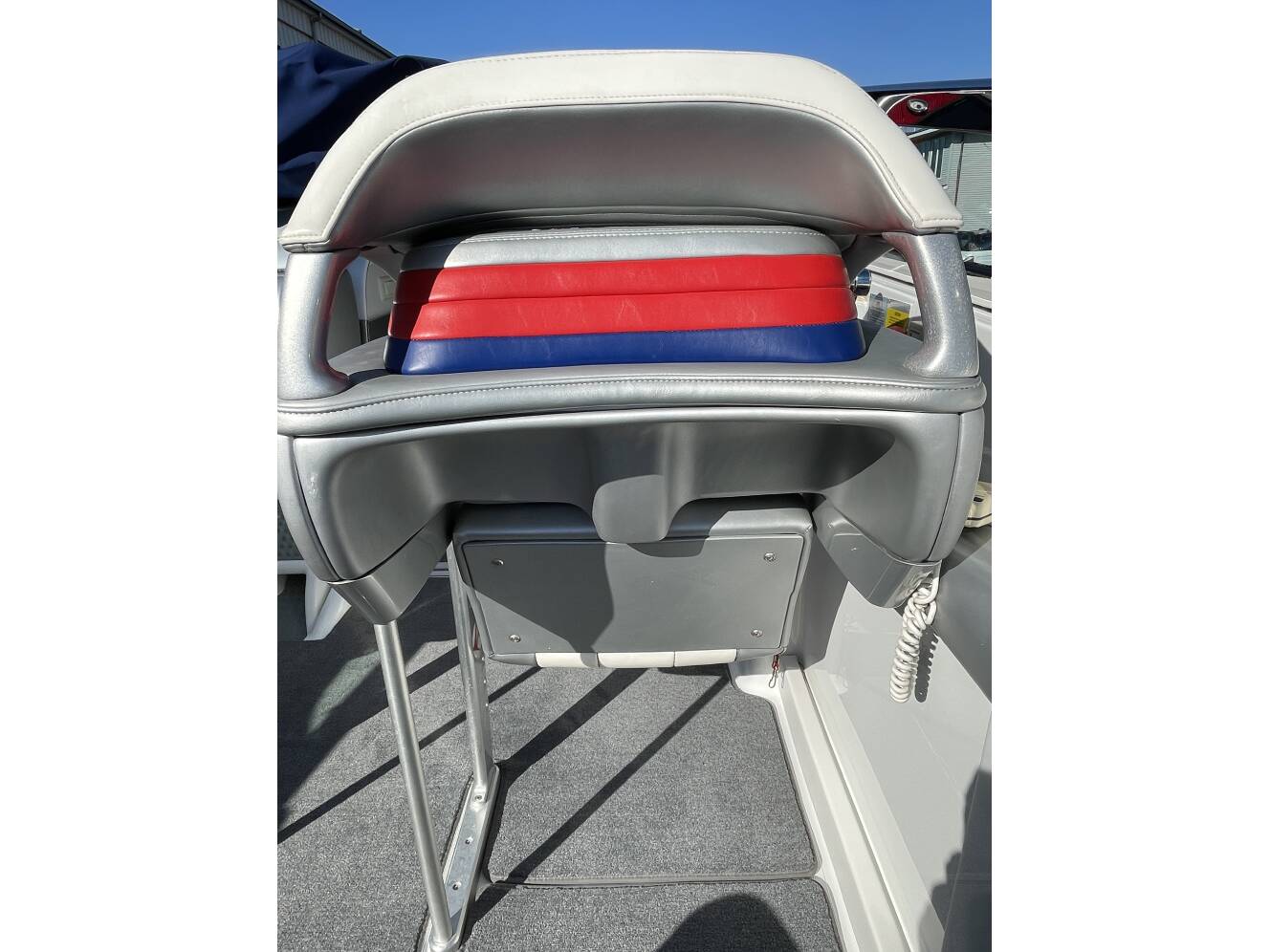 A photo of this 2009 Formula 353 FASTECH