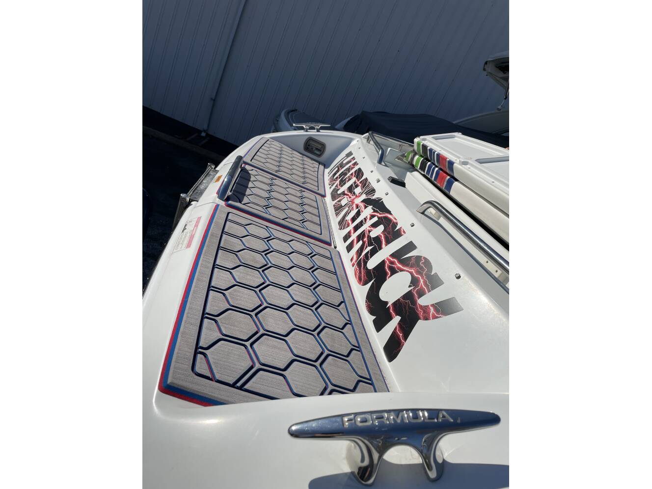 A photo of this 2009 Formula 353 FASTECH