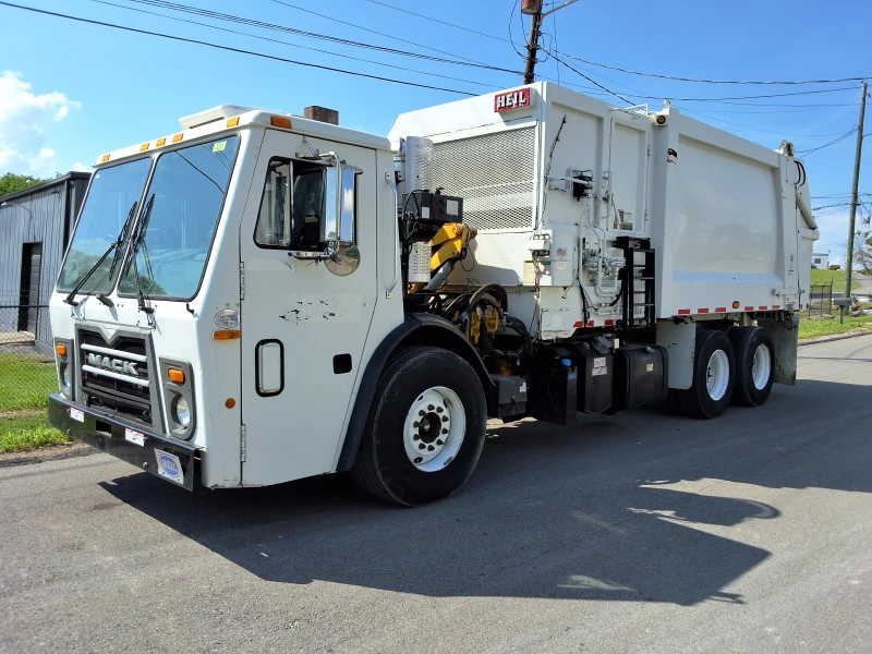 2012 MACK 600