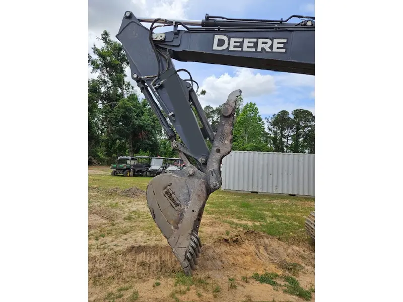 2019 JOHN DEERE 210G LC