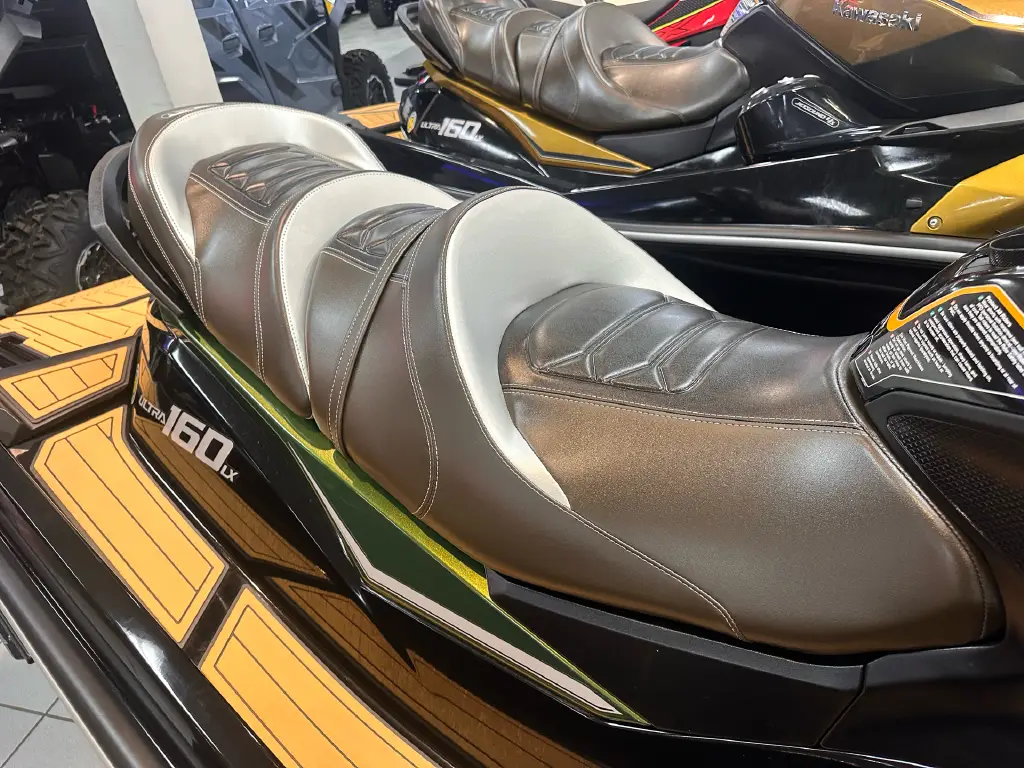 2025 Kawasaki Jet Ski Ultra 160LX