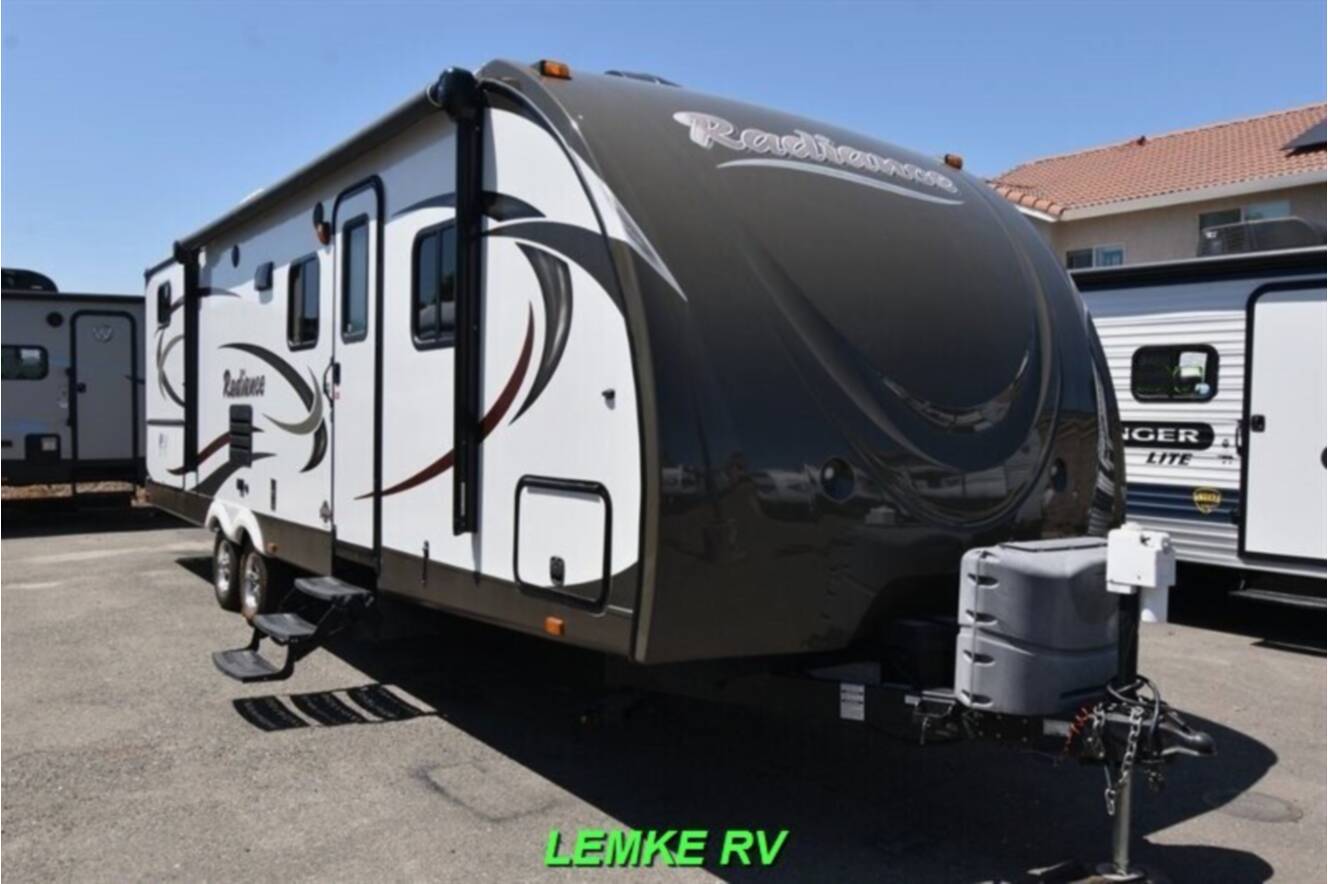 Used 2015 Cruiser RV Radiance 28QBSS For Sale in Rocklin, CA 