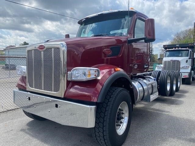 2026 PETERBILT 567 in Eau Claire, PA