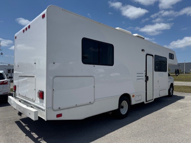 2021 Winnebago MINNIE WINNIE 328QR in kissimmee FL