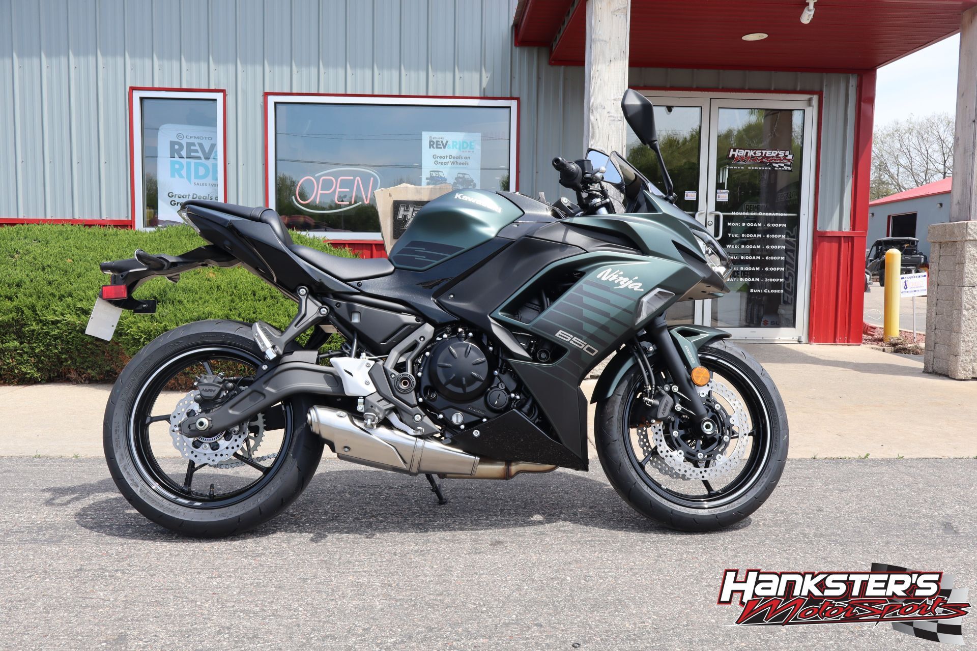 アール Hankster's Motorsports in Janesville, Wisconsin. Find New