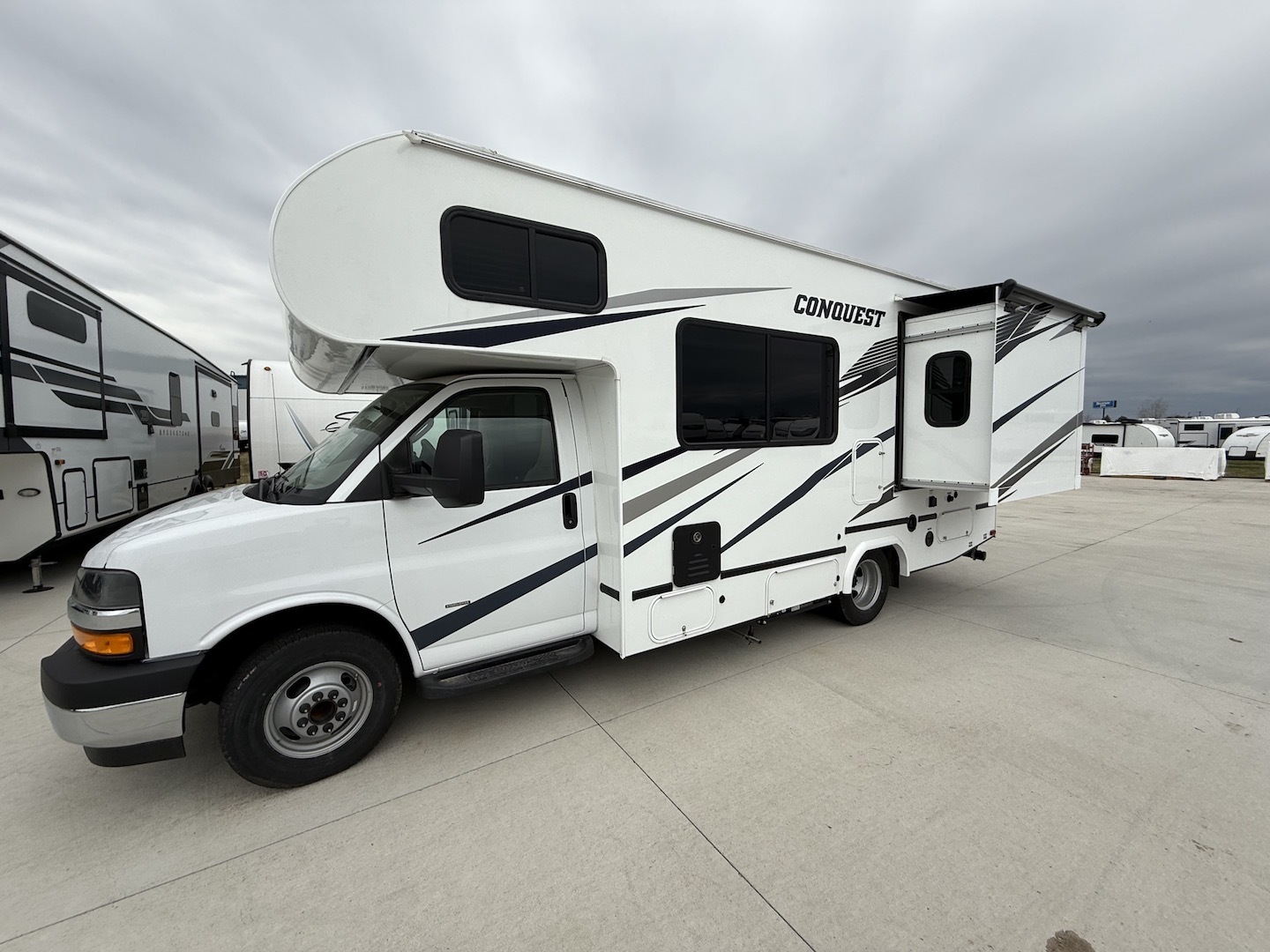 2025 Gulf Stream conquest 6220le