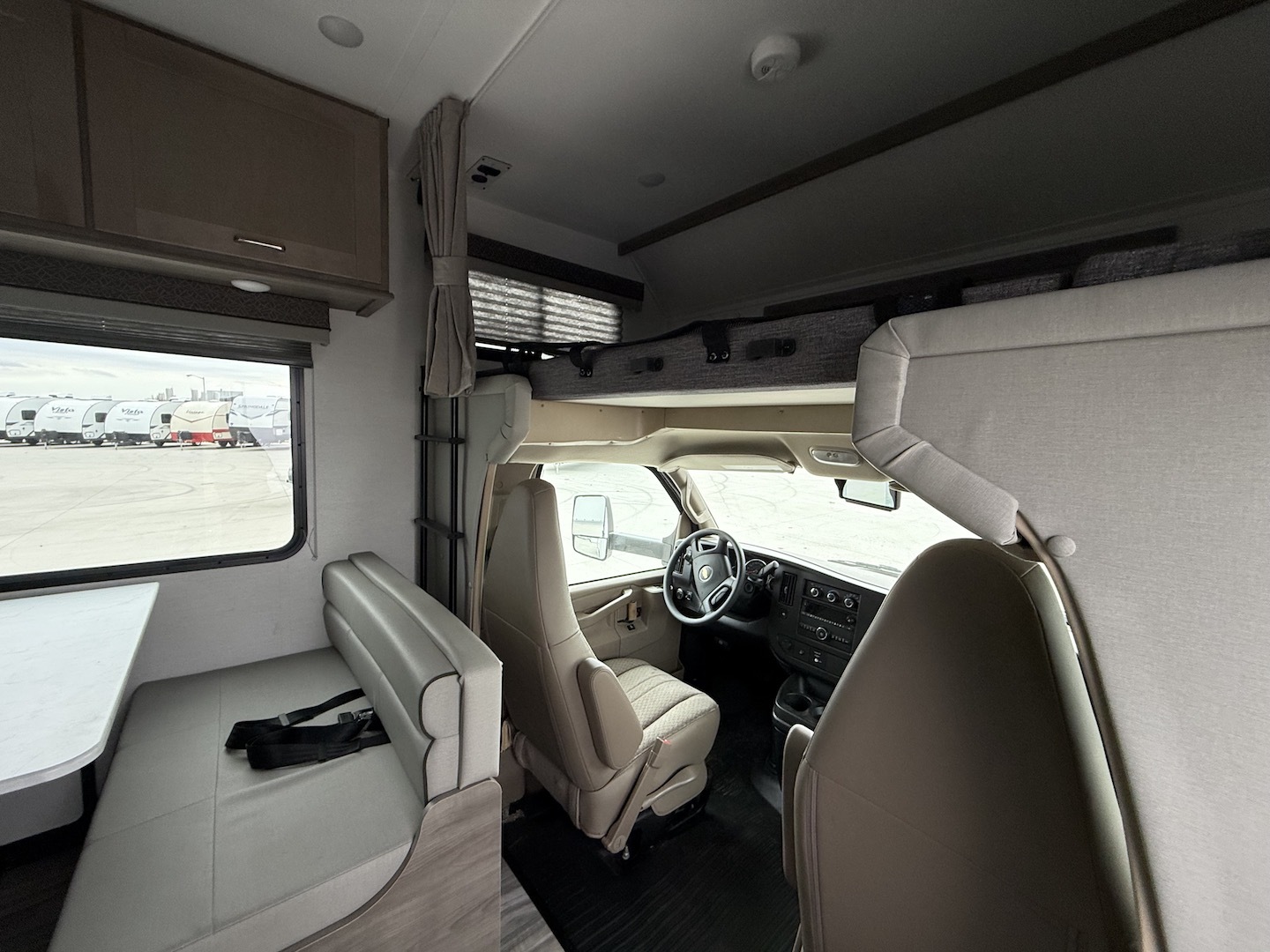 2025 Gulf Stream conquest 6220le