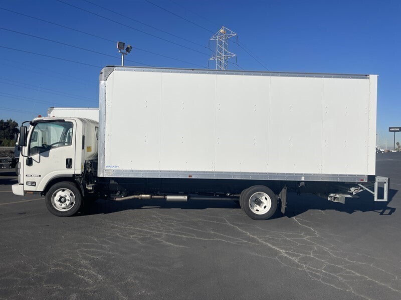 2025 ISUZU NRR GAS in Los Angeles, CA