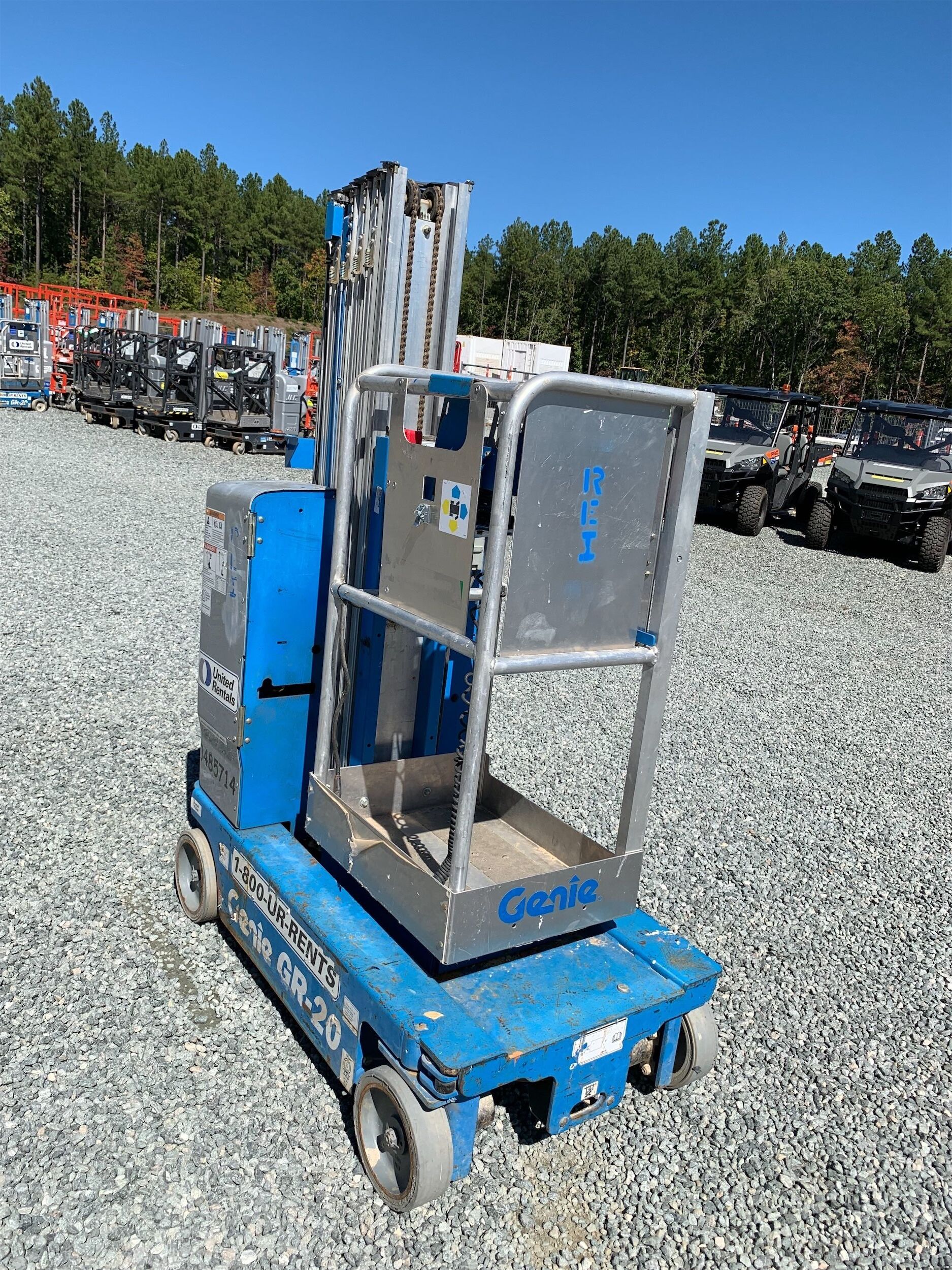 2016 GENIE GR-20 Self-Propelled One-Person Lift in Charlottesville, VA