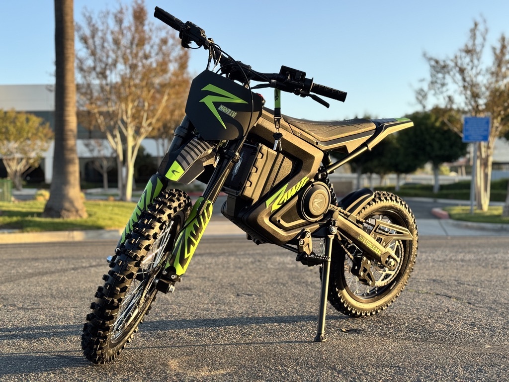 2025 Rawrr Mantis Mini R17 in Corona, CA