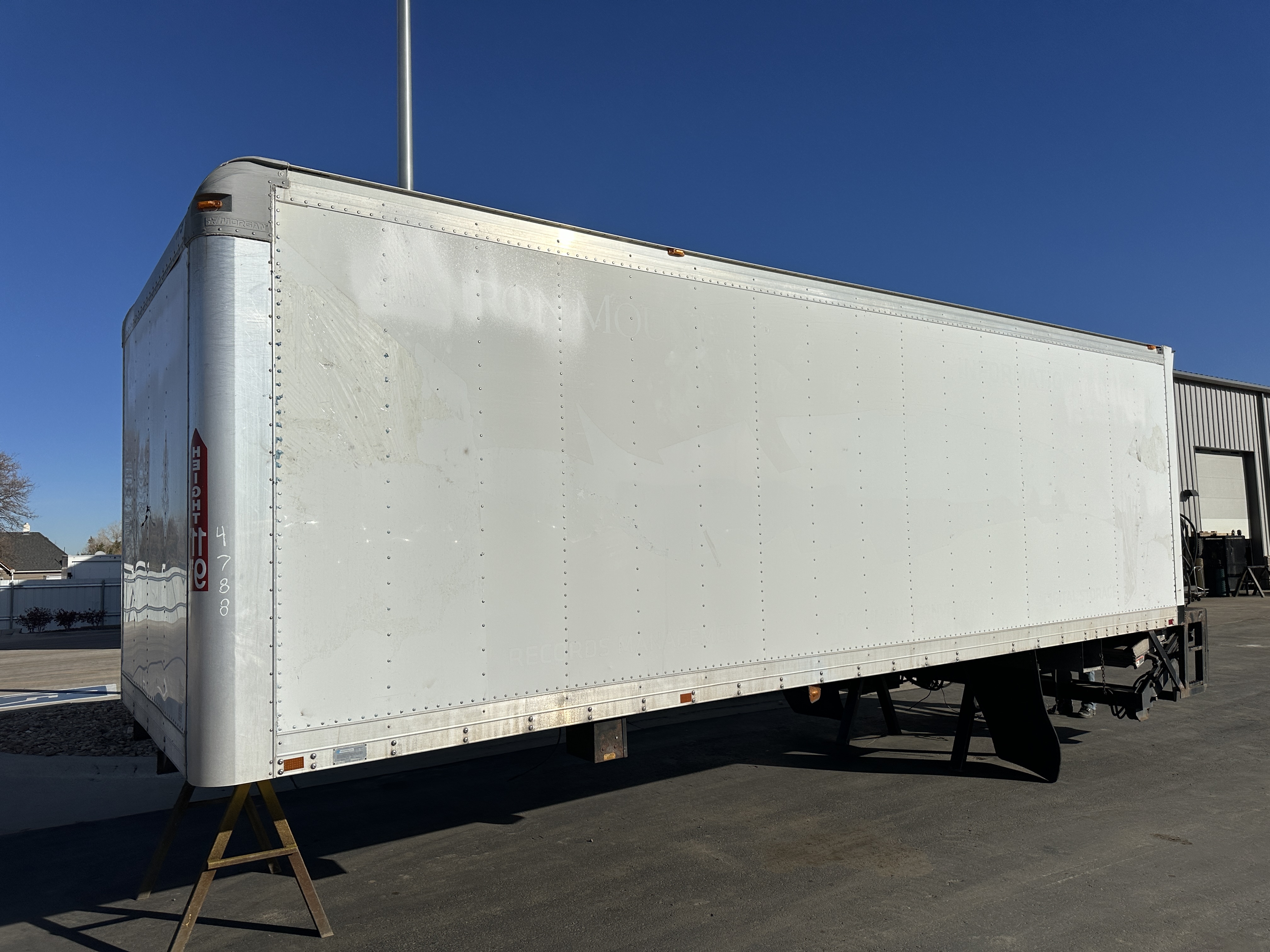 2011 MORGAN 24 FT in Denver, CO